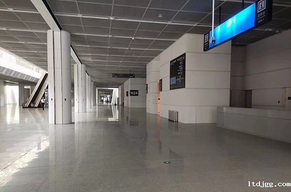 智能疏散系统的指示路径是如何规划的？