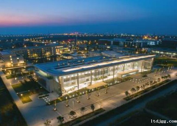 智能疏散系统的故障预警和诊断机制是怎样的？