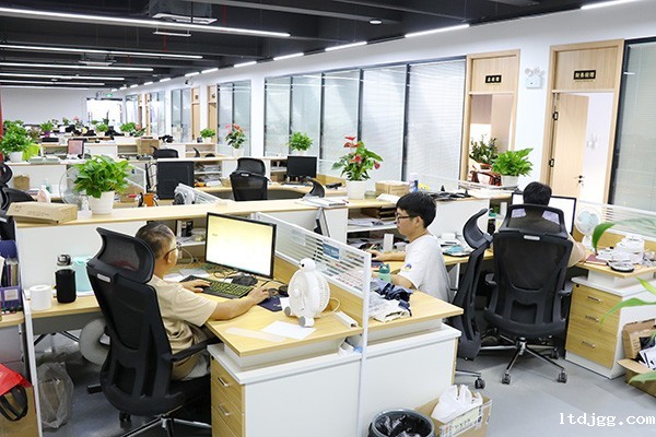 智能消防应急照明系统如何适应不同楼层的照明需求？