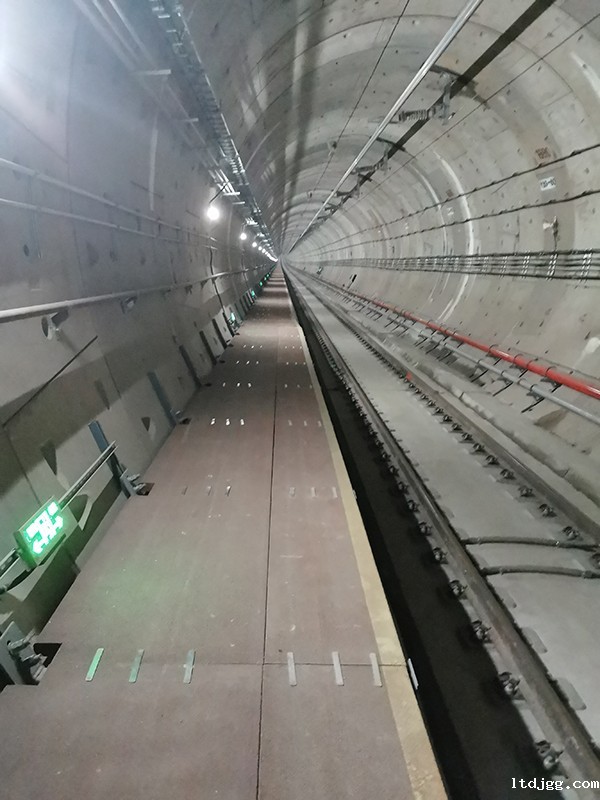 消防应急照明与疏散指示系统的核心技术与应用