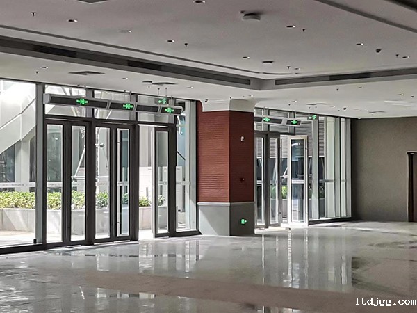 如何评估消防应急照明与疏散指示系统的可靠性？