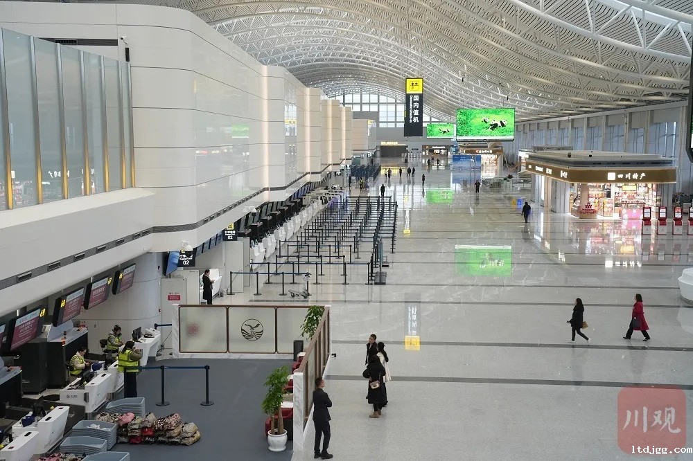 luck18官方助力成都双流国际机场T1航站楼开启“畅行模式”！